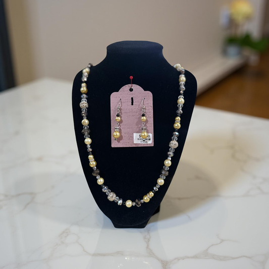 Black-Eyed Susan Necklace and Earrings Set