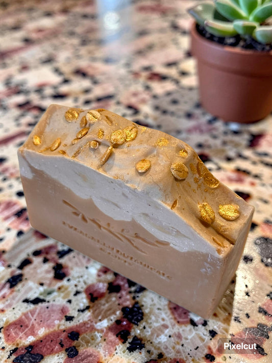 Oatmilk & Honey Luxurious Beer Suds Bar Soap